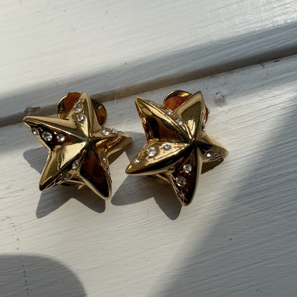 Vintage Alfred Sung gold star clip-on earrings - Picture 2 of 7
